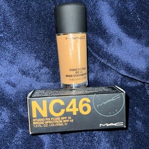 MAC Studio Fix Fluid SPF15